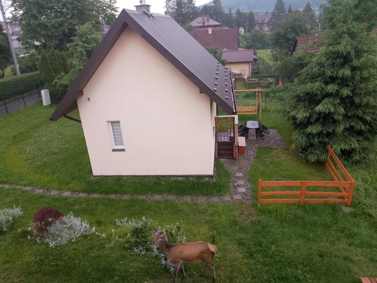 Brzoskwiniowy Domek Ustrzyki Dolne Exterior photo